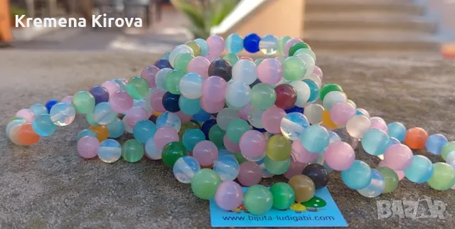 Детски гривни от естествени камъни.  Идея за подарък за момиче. Бижута Луди гъби.