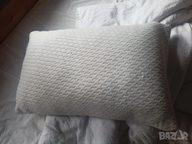 Възглавница с мемори пяна 42x65x15 WELLPUR STRYN , снимка 5 - Възглавници - 52464116