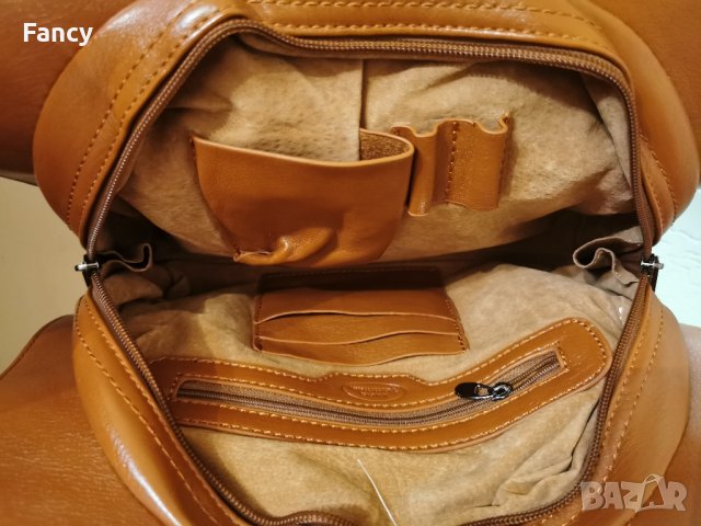 Страхотна дамска чанта Lucia Tommasi, снимка 11 - Чанти - 43256051