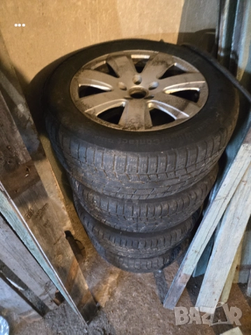 Ауди, снимка 2 - Гуми и джанти - 52913374