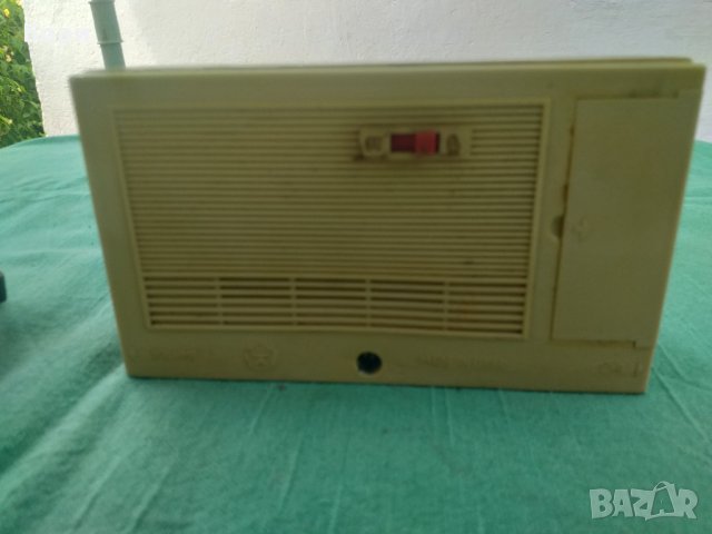 SELGA-402 Радио, снимка 8 - Радиокасетофони, транзистори - 33579107