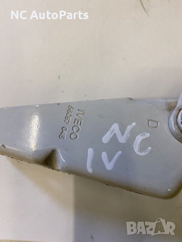 Панта за преден капак дясна бяла за Iveco Ивеко Дейли 56087045 2011, снимка 3 - Части - 43544807