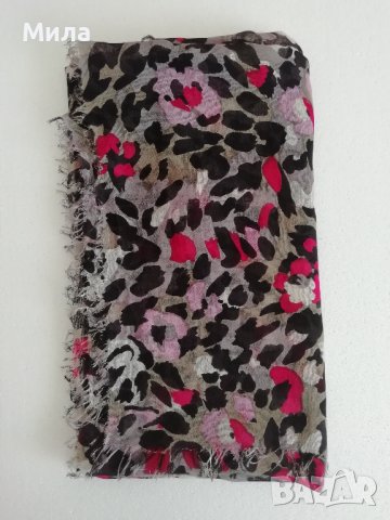 Голям пъстър дамски шал, снимка 2 - Шалове - 43814594