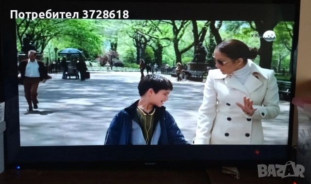 Перфектен 49 инчов смарт телевизор Sharp, снимка 2 - Телевизори - 52832420