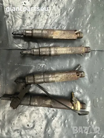 Дюзи за Audi A3 golf 4 1.9 TDI АУДИ 038130201F, снимка 3 - Части - 48720038