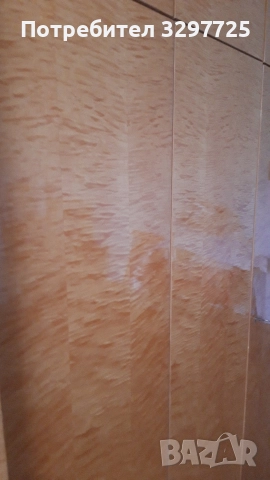 Продавам четирикрилен лакиран гардероб 🧥👗🌲Бял бор🌲