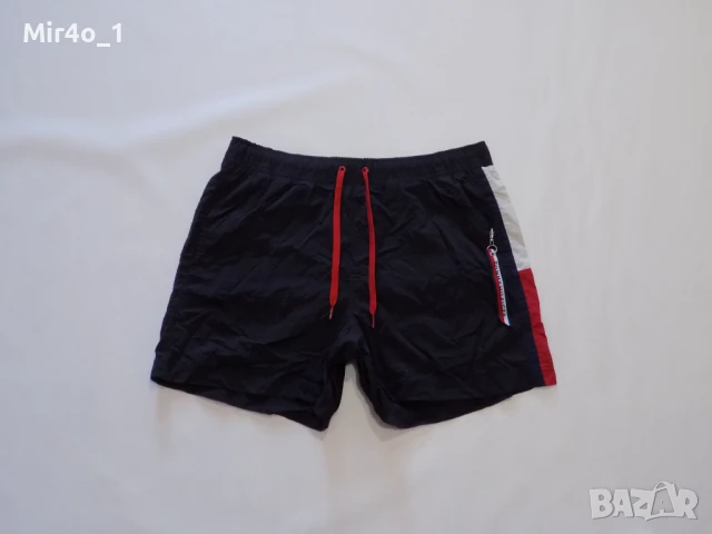 Къси панталони tommy hilfiger шорти гащета бански плажни екип оригинал мъжки черни L, снимка 2 - Спортни дрехи, екипи - 50787330