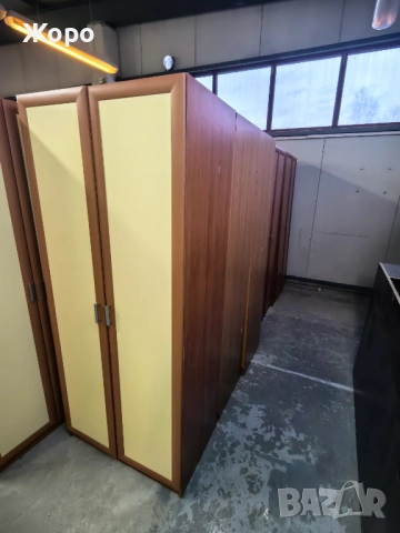Продаваме двукрилни гардероби, снимка 13 - Гардероби - 52128075