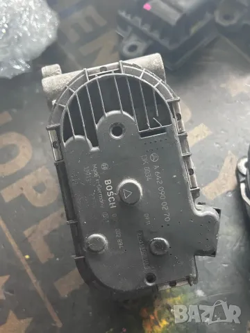 дросел мерцедес 3.0 l diesel v6 om642 / 6420900270 / A6420900344 