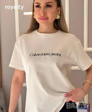 Calvin Klein дамски тениски Различни цветове , снимка 3 - Тениски - 50198021