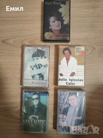 Продавам видеорекордер Sony, видео- и аудиокасети, CD, снимка 17 - Плейъри, домашно кино, прожектори - 22968316