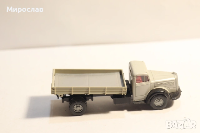 WIKING H0 1/87 MERCEDES КАМИОН МОДЕЛ САМОСВАЛ, снимка 7 - Колекции - 53201026