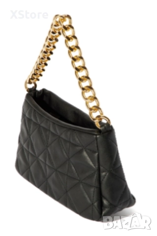 Стилна черна ватирана чанта със златиста дръжка тип едър синджир, снимка 4 - Чанти - 52583022