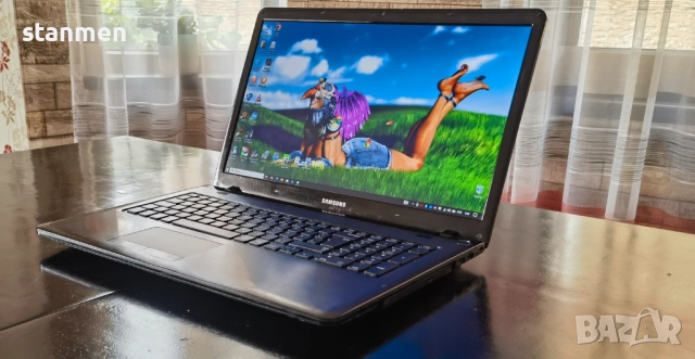 Продавам 17" лаптоп Samsung NP355G/4x2.5ghz/8gb/ssd240gb/AMD HD7420G/4чБат/DVDrw/Профилактиран  , снимка 1