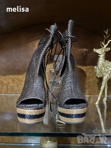 Burberry боти с отворени пръсти, снимка 3 - Дамски боти - 53358939