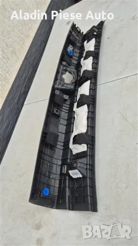 Kia Ceed багажник заден панел орнамент година 2018 2019 2020 2021 2022 2023 код 85771-J7300, 85771J7, снимка 4 - Аксесоари и консумативи - 48319505