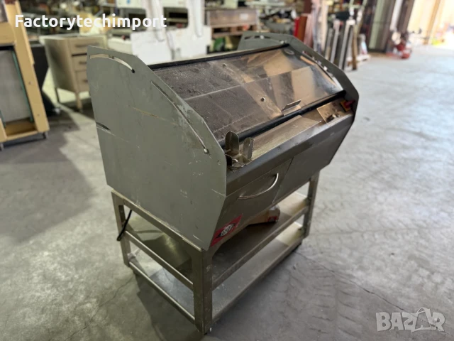 Професионална машина за рязане на хляб TREIF SIRIUS (Германия), снимка 2 - Обзавеждане на кухня - 50908084