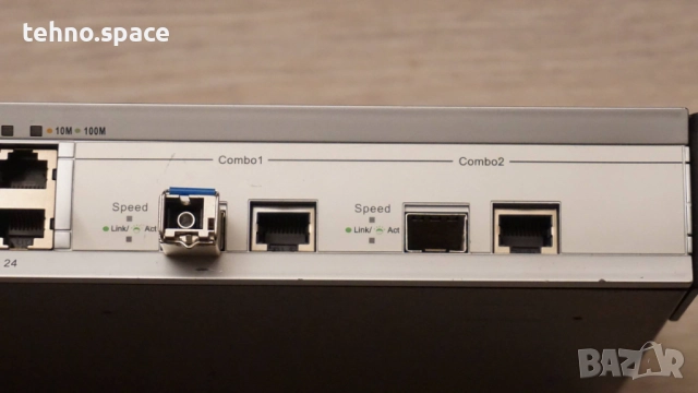 D-Link Des-3526 Мрежов слитер, снимка 4 - Мрежови адаптери - 52416415