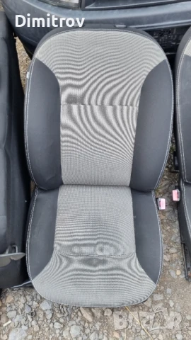 Салон - седалки за Дачия Дъстер / Dacia Duster , снимка 5 - Части - 51319266