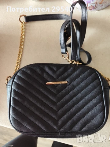 малка черна чанта 15лв