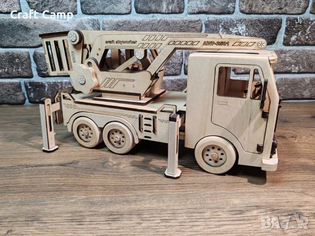 Дървен модел на камион – Вишка / Автовишка – Craft Camp, снимка 6 - Коли, камиони, мотори, писти - 52774936
