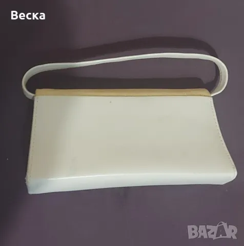 Дамска бяла чанта, снимка 3 - Чанти - 48636680