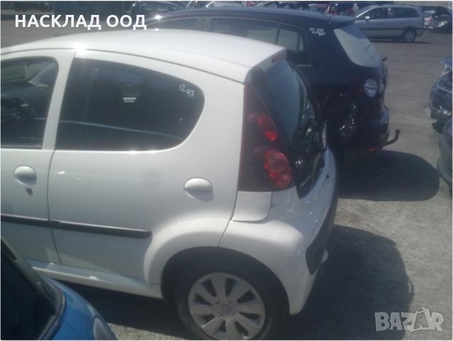 Peugeot / Пежо 107 1.0i 2012 г., снимка 5 - Автомобили и джипове - 32788466