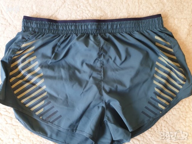 Оригинален Спортен панталон / Шорти Nike 'Tempo Luxe', снимка 2 - Къси панталони и бермуди - 32354977