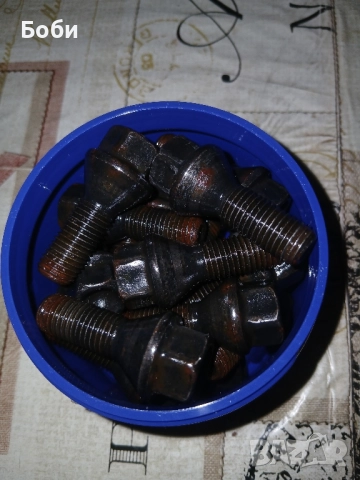 Болтове за джанти 12мм vw grup oem оргинални , снимка 16 - Аксесоари и консумативи - 52402400