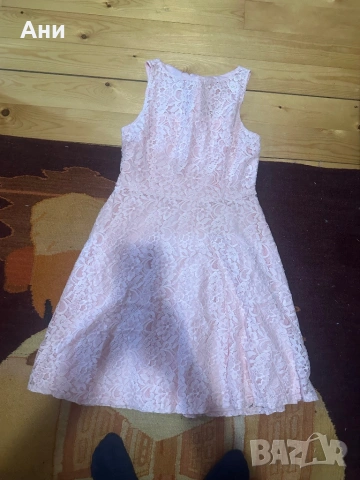 Дантелена рокля М
