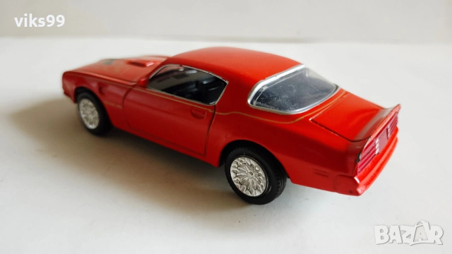 Pontiac Firebird Trans Am 1977 Motormax - Мащаб 1:43, снимка 3 - Колекции - 53096343