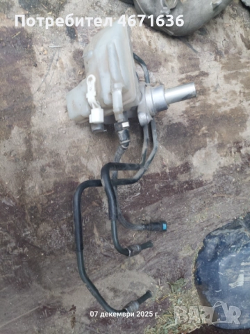 Съд за спирачна течност мазда 5