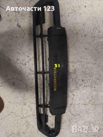 ЧИСТО НОВА ОРИГИНАЛНА ПРЕДНА РЕШЕТКА ЗА CITROEN XSARA 