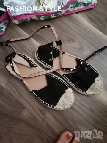 Черни сандали интересен модел, снимка 6 - Сандали - 37297158