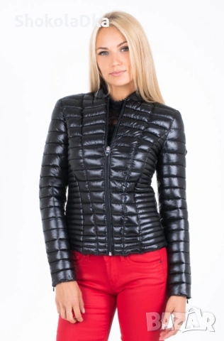 Guess преходно яке XS