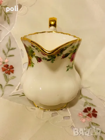 порцеланова каничка за мляко , снимка 2 - Аксесоари за кухня - 47752238