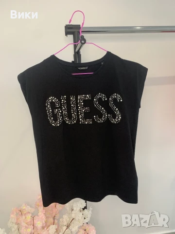 Тениска Guess 16г, но е подходяща и за S, снимка 4 - Тениски - 50738967