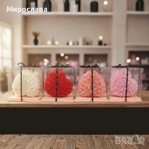 Декоративно сърце от изкуствени рози в подаръчна кутия