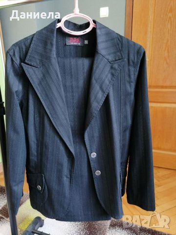 Стилен дамски костюм, снимка 3 - Костюми - 32633172