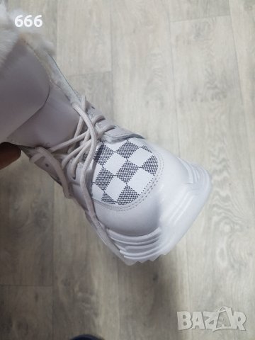 Обувки, снимка 5 - Дамски ежедневни обувки - 42978950