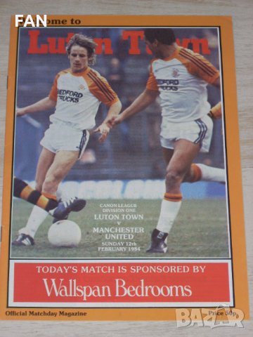 Лутън Таун оригинални футболни програми - Плимут 1961 и Манчестър Юнайтед 1984, снимка 5 - Фен артикули - 34641775