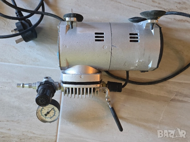 МИНИКОМПРЕСОР, снимка 3 - Други машини и части - 51582488