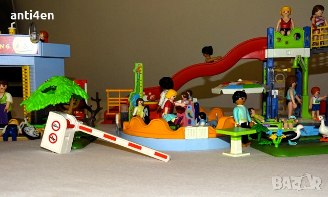 Playmobil детска площадка + къмпинг и фигурки – голям комплект, снимка 12 - Конструктори - 52829915