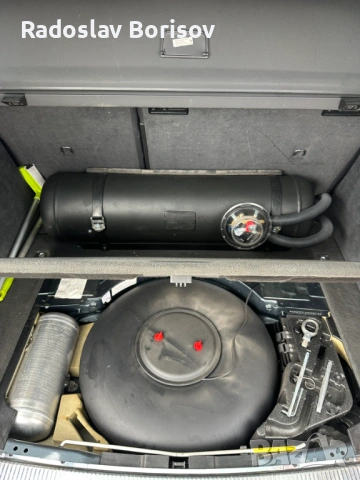 VW Touareg 3.2 Газ, снимка 9 - Автомобили и джипове - 53457826