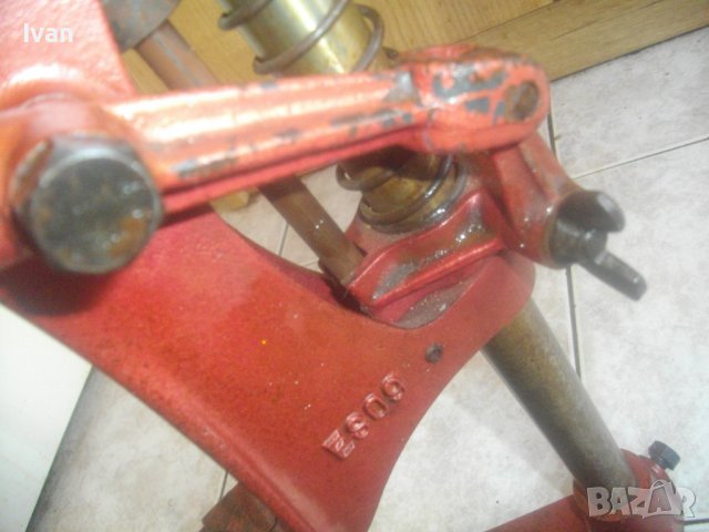 10кг-Ход 80мм-52см-Голяма Масивна Стойка За Бормашина-Професионална-Немска-Лят Чугун-WOLF ES09, снимка 16 - Бормашини - 37572089