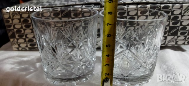  кристални чаши , снимка 1 - Антикварни и старинни предмети - 24766364