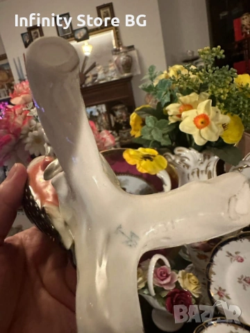 🕊️ Volkstedt Karl Ens Germany – „Кълвачът“ – Изящество и Немска Прелест 🕊️, снимка 8 - Антикварни и старинни предмети - 53466402