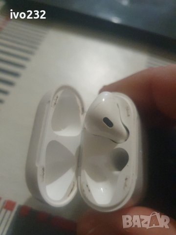 Apple airpods, снимка 3 - Слушалки и портативни колонки - 43699814