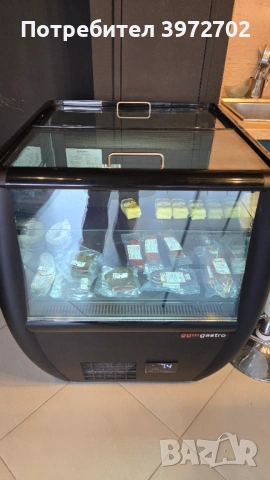 Продавам хладилна витрина ggmgastro