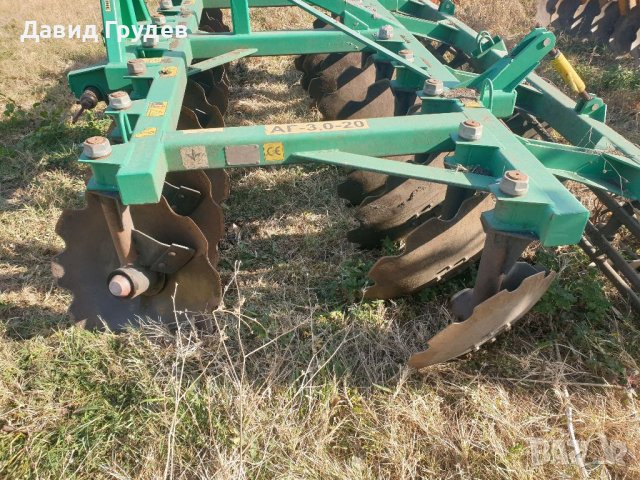 Продавам дискова брана 3м, снимка 2 - Селскостопанска техника - 38729314